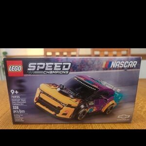 LEGO Speed Champion NASCAR Next Gen Chevrolet Camaro ZL1 Racing Car 76935 New